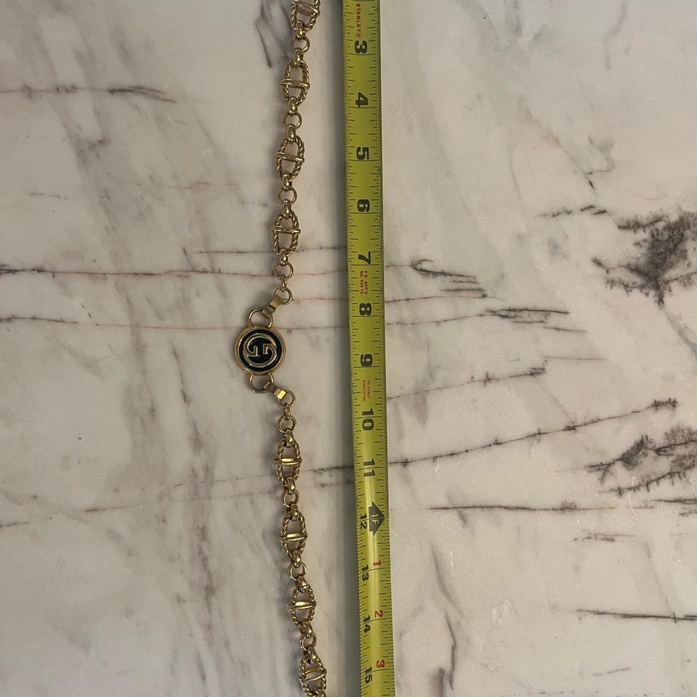 Gucci Gold Chain Necklace with Black Enamel Logo Medallion - Picture 3 of 5